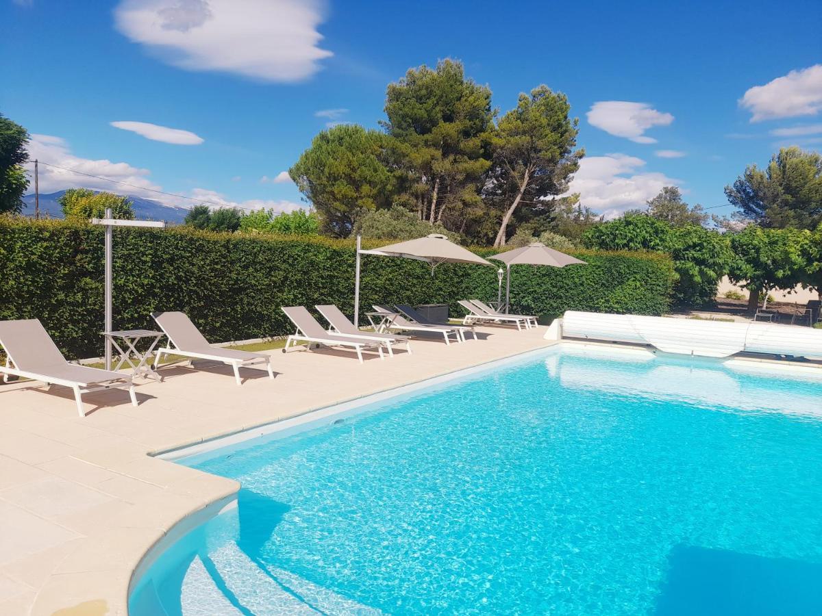 Bed and Breakfast Domaine Des Écureuils Carpentras Exterior foto